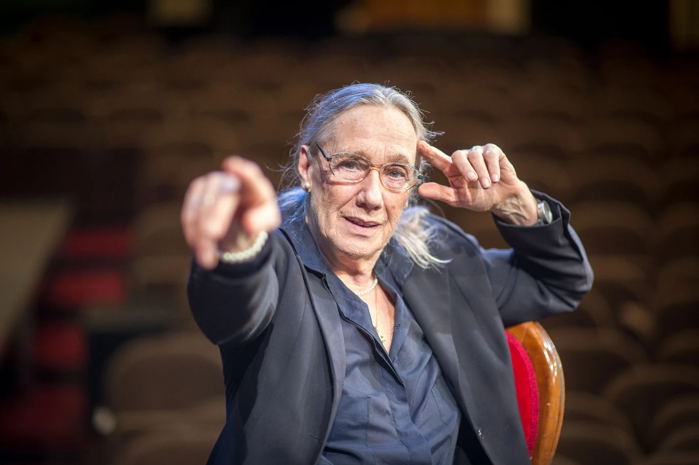 W latach 90. Komorowska stworzyła na teatralnych deskach kilka wybitnych ról, m.in. w "Wizycie starszej pani" Friedricha Duerrenmatta w reżyserii Wojciecha Adamczyka, "Szczęśliwych dniach" Samuela Becketta w reżyserii Antoniego Libery, "U celu" Thomasa Bernharda w inscenizacji Erwina Axera oraz "Wymazywaniu" Krystiana Lupy.

Od lat Komorowska bierze czynny udział w życiu społecznym i kulturalnym, np. wspierając budowę warszawskiego hospicjum onkologicznego, Tygodnie Kultury Chrześcijańskiej. Oddzielną kartą w jej biografii jest pomoc internowanym w czasie stanu wojennego (była członkiem Prymasowskiej Rady Pomocy Internowanym), jest częstym gościem ośrodków polonijnych na całym świecie, gdzie występuje z wieczorami poetyckimi. Z tymi spektaklami jeździ także po całej Polsce. Napisała książkę "31 dni maja"; jest bohaterką książki Barbary Osterloff "Pejzaż. Rozmowy z Mają Komorowską".