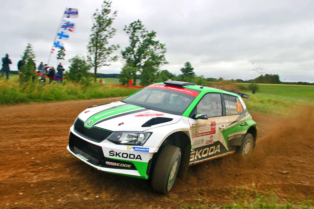 Mistrzowie Świata w kategorii WRC2 oraz mistrzowskie auto - Pontus Tidemand oraz Jonas Anderrson, a także Skoda Fabia R5