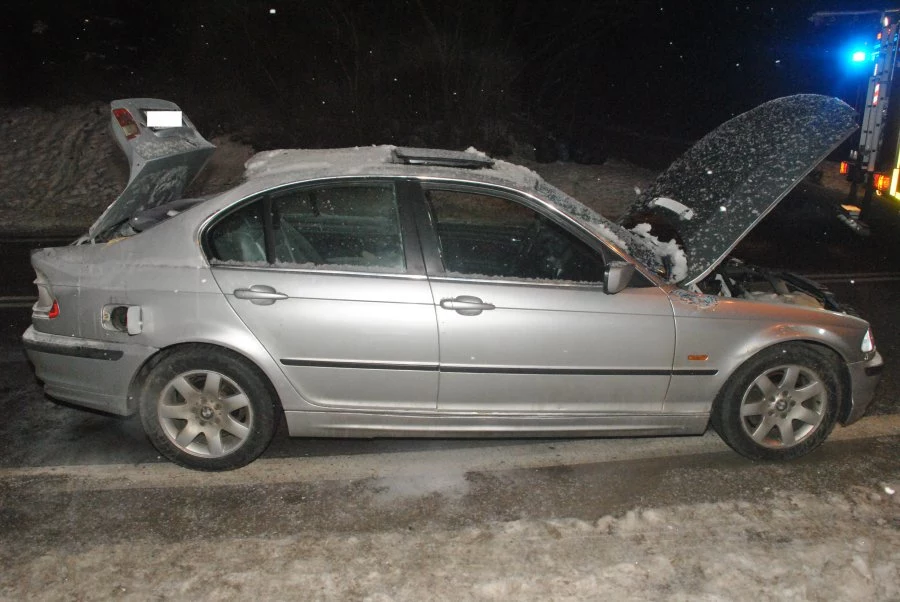 Gaz błyskawicznie się wypalił, auto nie zostało bardzo zniszczone, ale ludzie poparzeni