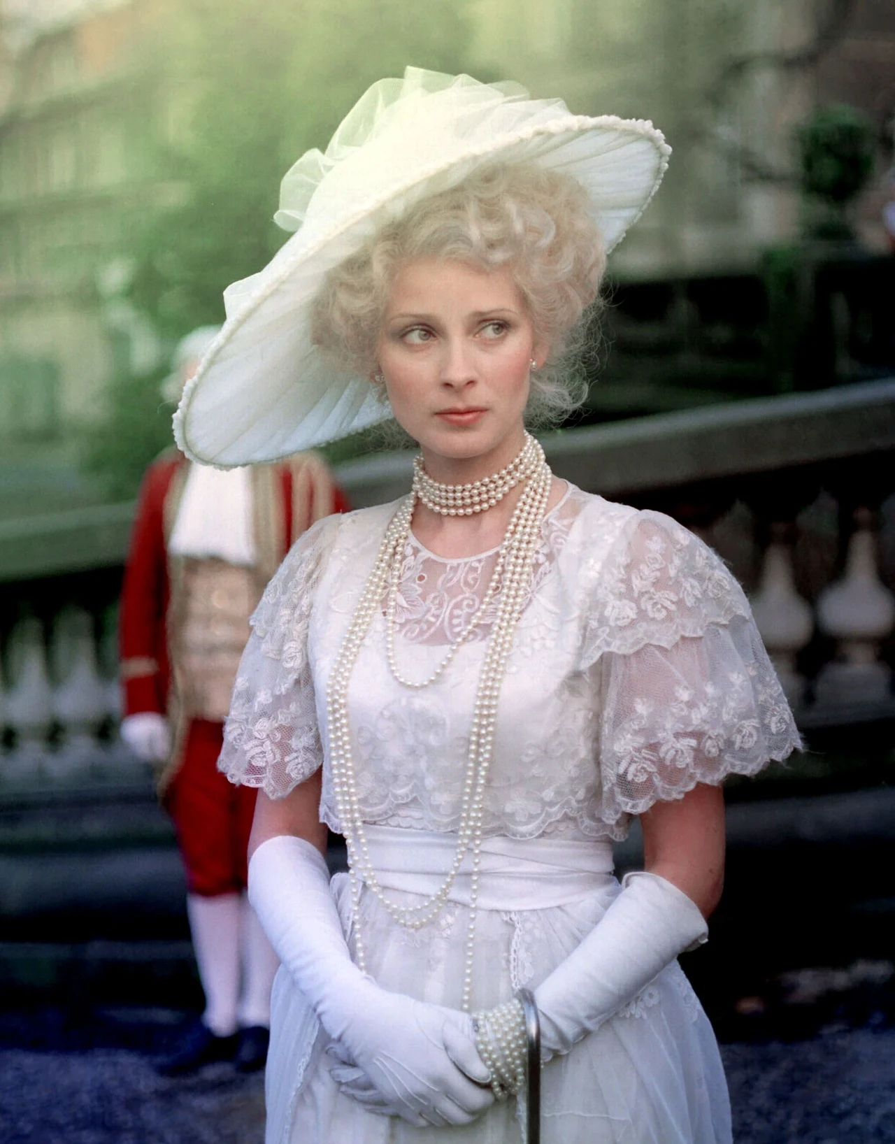 Obok Jana Nowickiego,Bogusława Lindy, Jana Englerta, Olgierda Łukaszewicza i Grażyny Szapołowskiej, na ekranie oglądaliśmy innych znakomitych aktorów: Marię Gładkowską (na zdjęciu), Jerzego Bińczyckiego, Jerzego Trelę czy Henryka Bistę.