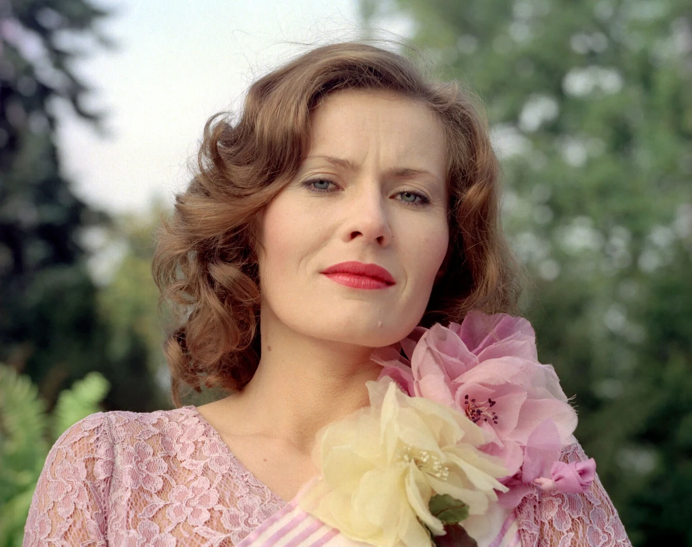 Grażyna Szapołowska wcieliła się w postać Mariski, żony Hansa Heinricha. W 2011 roku aktorka za rolę w "Magnacie" otrzymała Złotą Kaczkę dla "najlepszej polskiej kochanki".

Rywalkami Szapołowskiej były: Beata Tyszkiewicz, bohaterka "Marysi i Napoleona" Leonarda Buczkowskiego (1966), Emilia Krakowska, protagonistka "Brzeziny" Andrzeja Wajdy (1970) i Weronika Rosati, gwiazda "Pitbula" Patryka Vegi (2005).