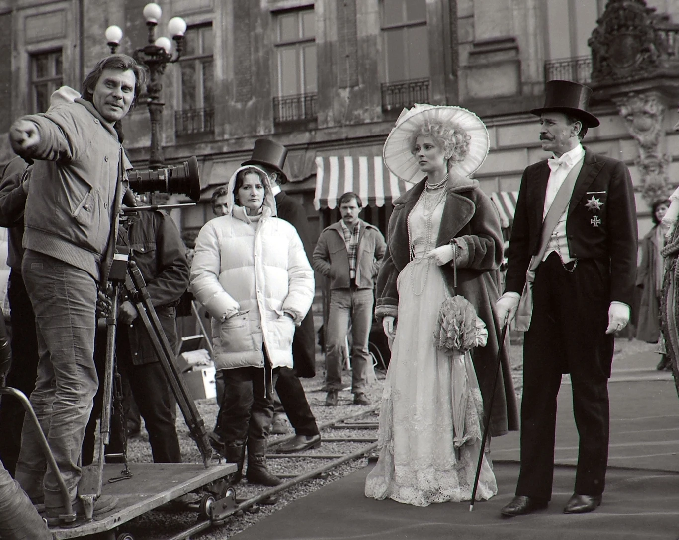 W czwartek, 21 grudnia, mija dokładnie 30 lat od premiery "Magnata" w reżyserii Filipa Bajona. W epickiej opowieści o dziejach śląskiej arystokracji z popisowymi rolami Bogusława Lindy, Jana Nowickiego i Grażyny Szapołowskiej, znalazła się również jedna z najlepszych erotycznych scen w historii polskiego kina.