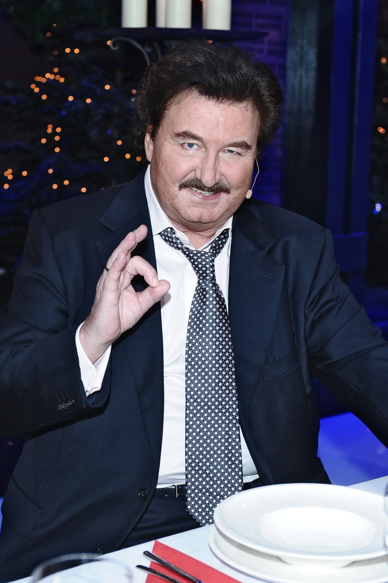 Krzysztof Krawczyk Boże Narodzenie zawsze obchodzi tradycyjnie i w gronie najbliższej rodziny  Krzysztof Krawczyk Boże Narodzenie zawsze obchodzi tradycyjnie i w gronie najbliższej rodziny