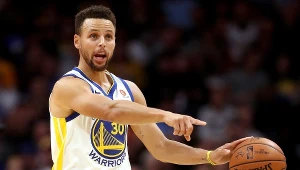 Stephen Curry to jeden z najlepszych specjalistów w rzutach za trzy