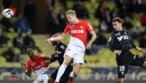 Kamil Glik (w środku) to marka we Francji