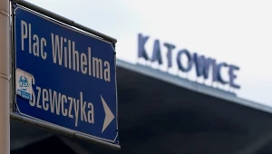 Na mocy ustawy dekomunizacyjnej, wojewoda śląski Jarosław Wieczorek zmienił nazwę na plac Marii i Lecha Kaczyńskich