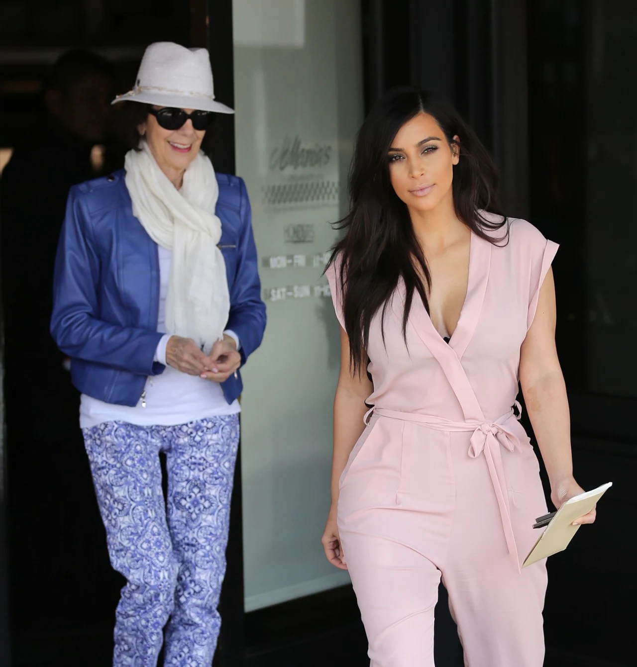 Kim Kardashian z babcią Kim Kardashian z babcią