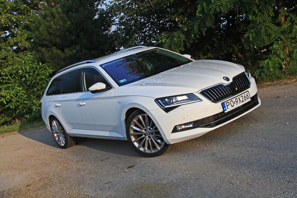 Skoda Superb Combi 2.0 TSI L&K 