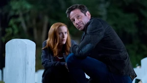 "Z Archiwum X": Scully (Gillian Anderson), Mulder (David Duchovny)