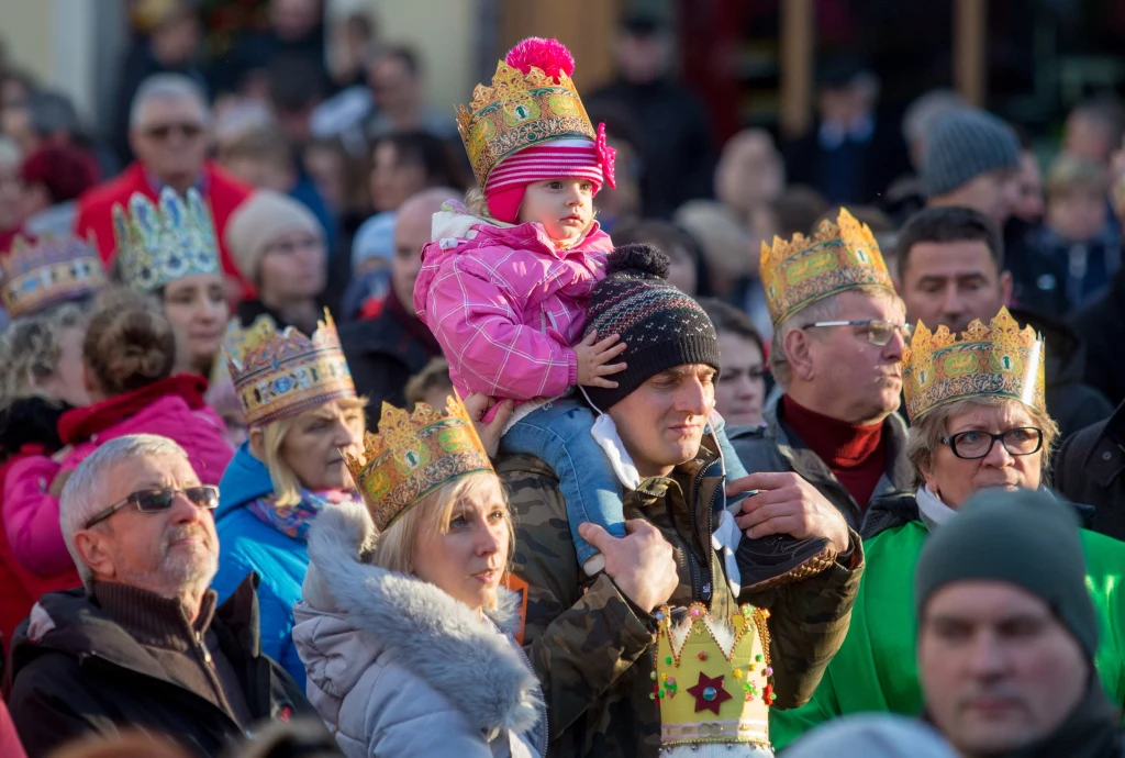 Uczestnicy orszaku w Skoczowie Uczestnicy orszaku w Skoczowie
