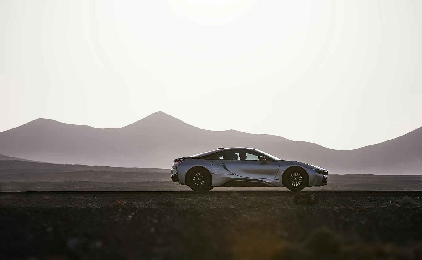 BMW i8 oraz i8 Roadster BMW i8 oraz i8 Roadster