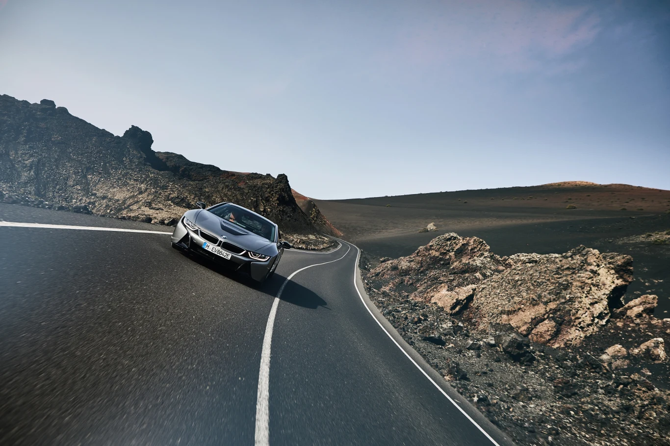 BMW i8 oraz i8 Roadster BMW i8 oraz i8 Roadster