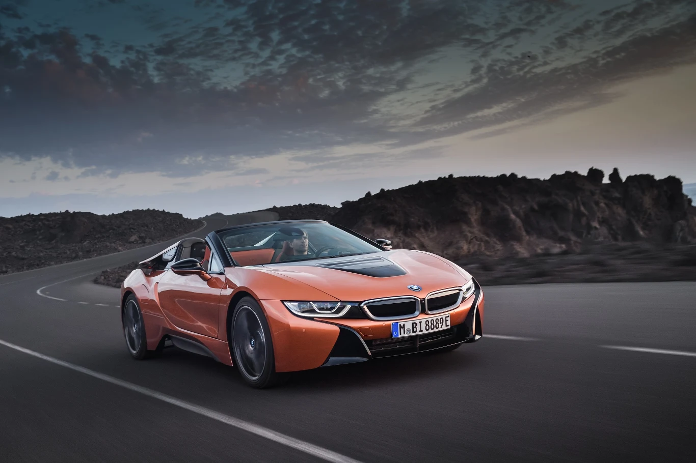 BMW i8 oraz i8 Roadster BMW i8 oraz i8 Roadster