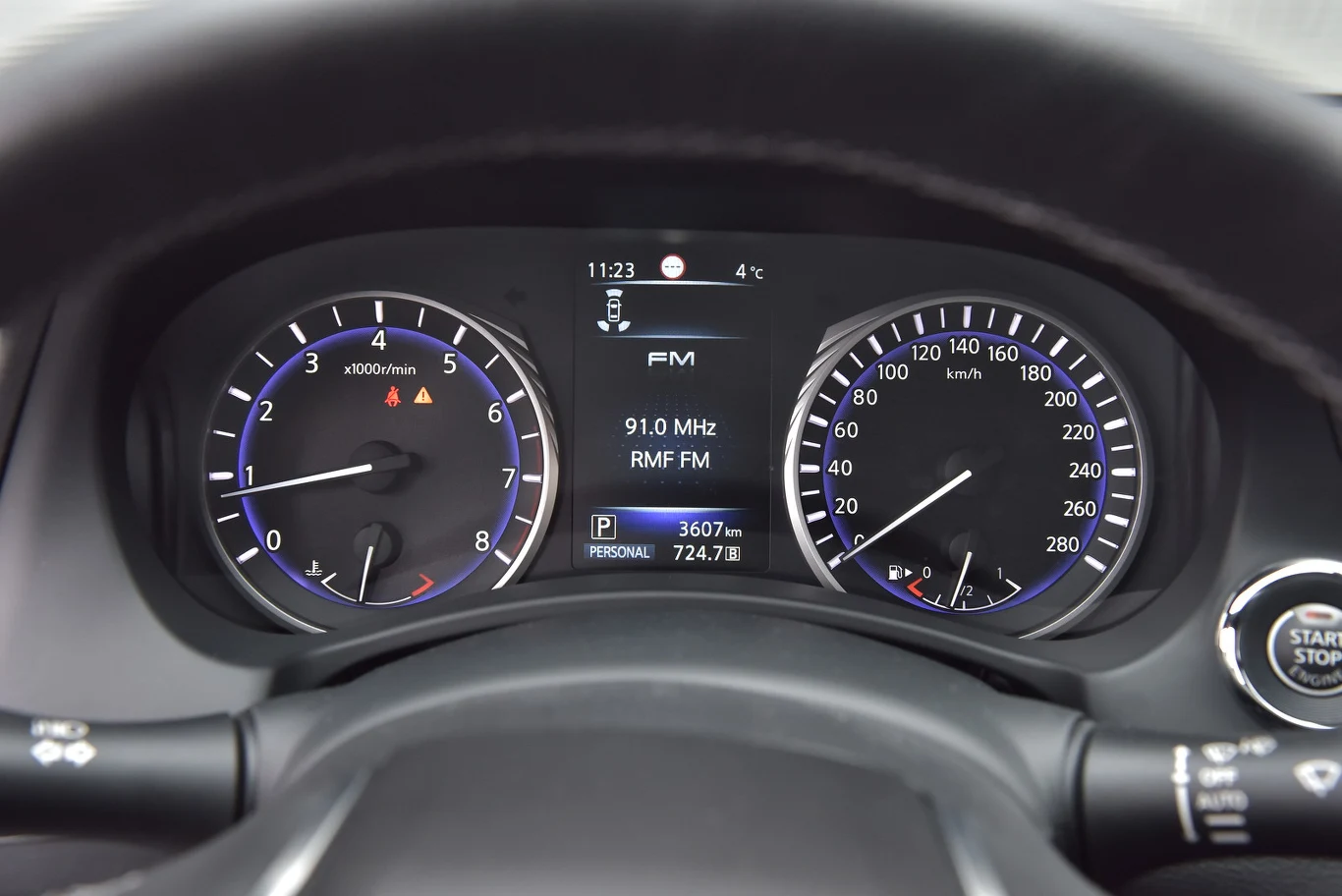 Infiniti Q60 2.0t Premium Tech