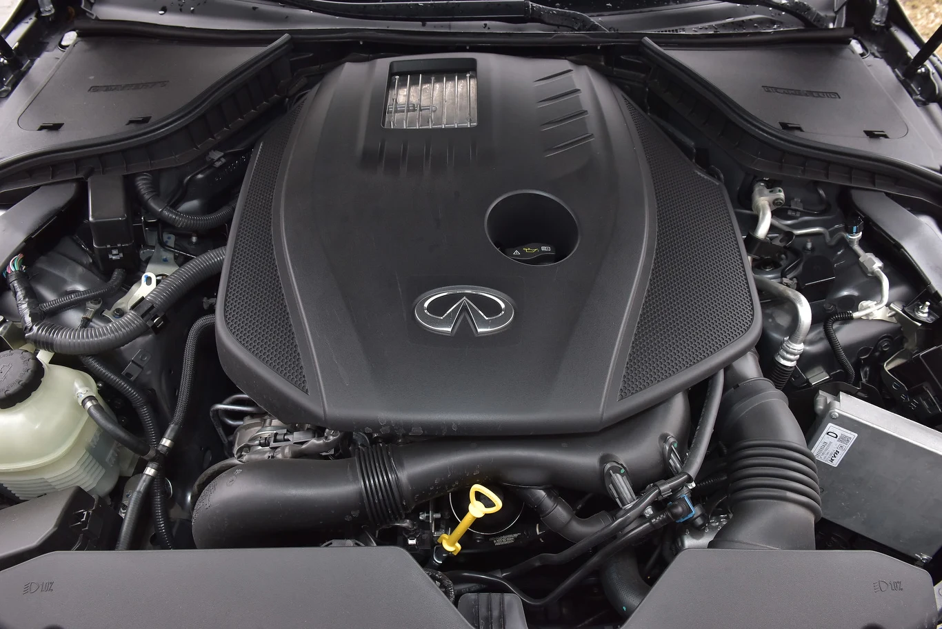 Infiniti Q60 2.0t Premium Tech
