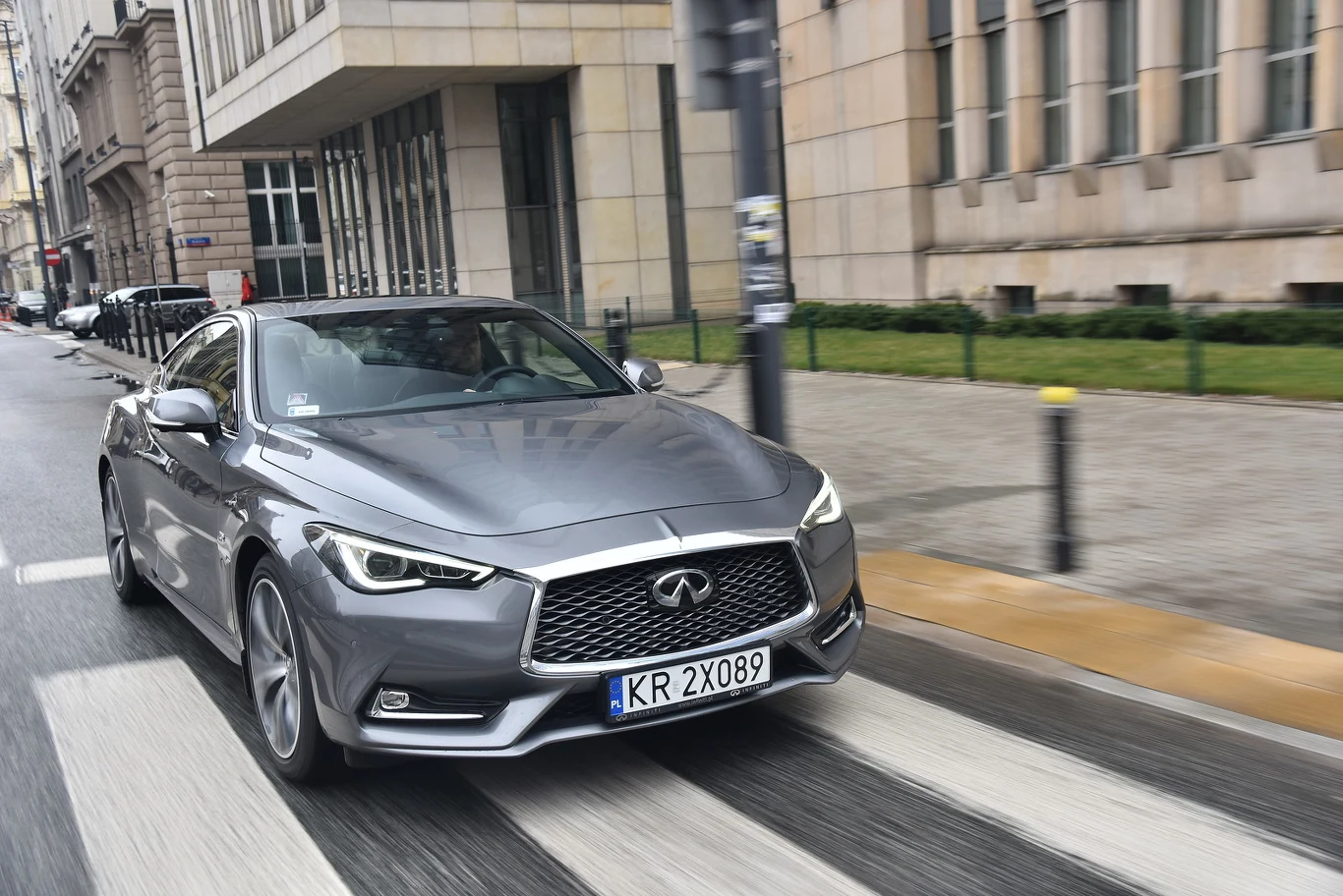 Infiniti Q60 2.0t Premium Tech