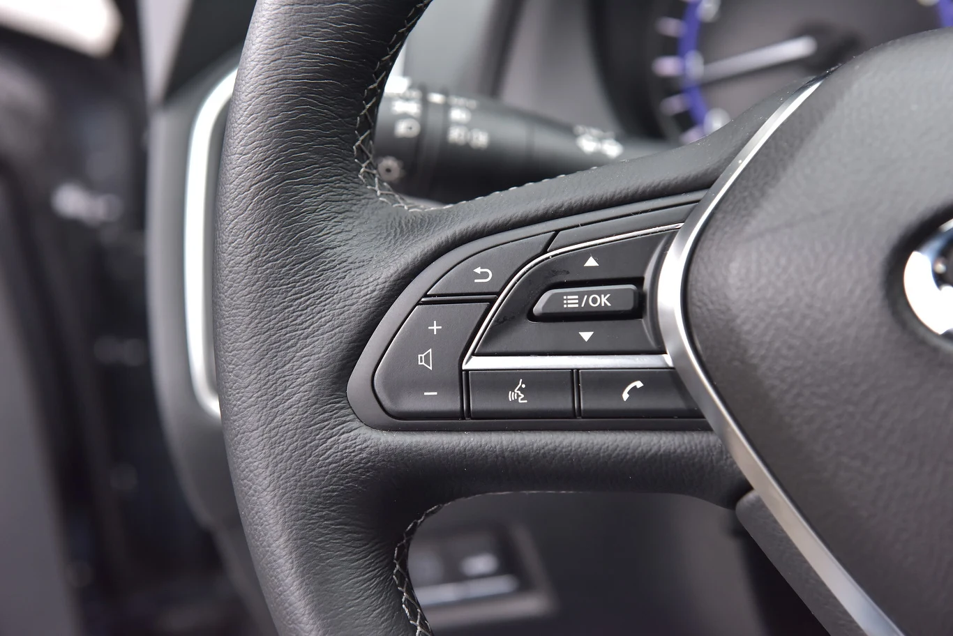 Infiniti Q60 2.0t Premium Tech
