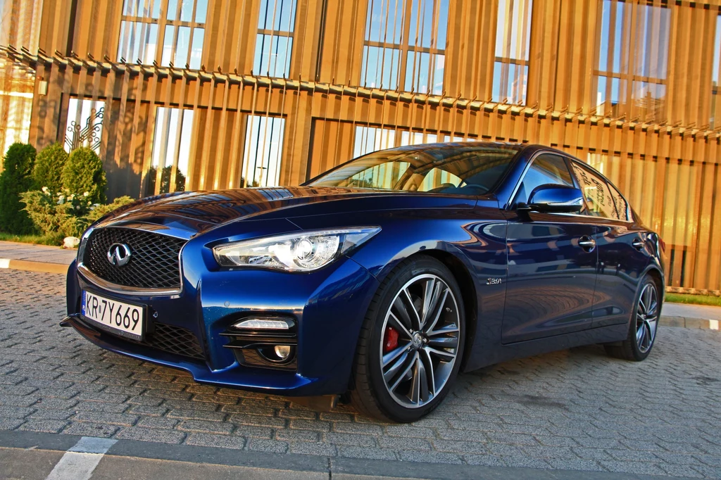 Infiniti Q50 3.0t