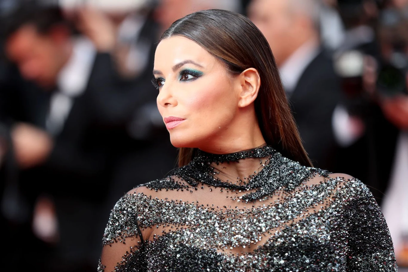 Eva Longoria na festiwalu filmowym w Cannes (2017) Eva Longoria na festiwalu filmowym w Cannes (2017)