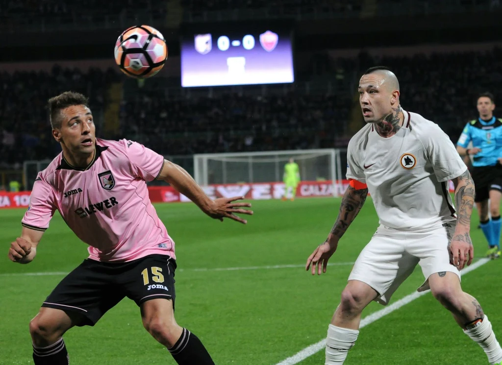 Thiago Cionek (z lewej)