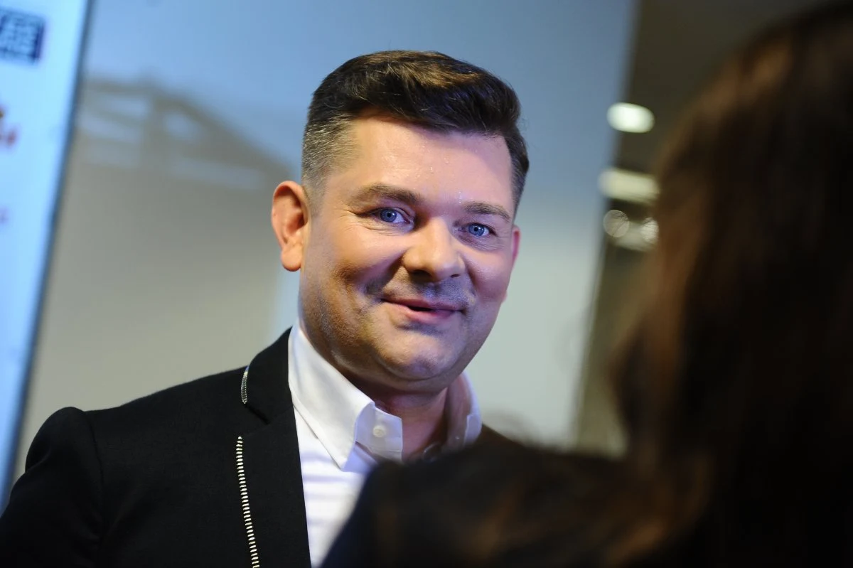 Zenon Martyniuk zrobił w Polsce oszałamiającą karierę Zenon Martyniuk zrobił w Polsce oszałamiającą karierę