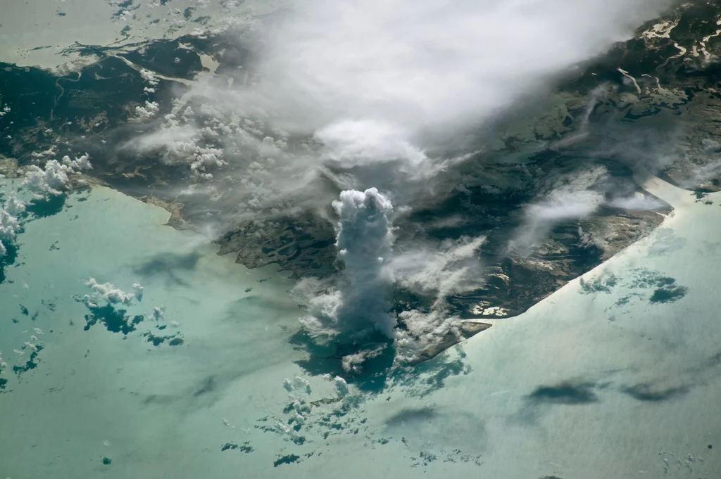 Altocumulus Castellanus nad Bahamami 