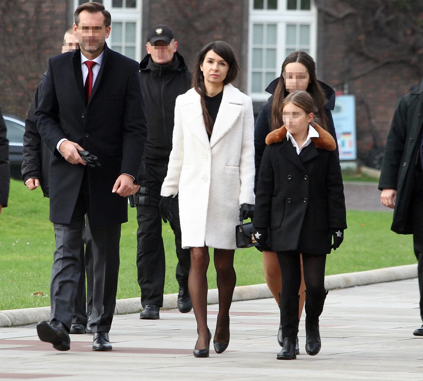 Marta Kaczyńska z Piotrem i córkami Marta Kaczyńska z Piotrem i córkami