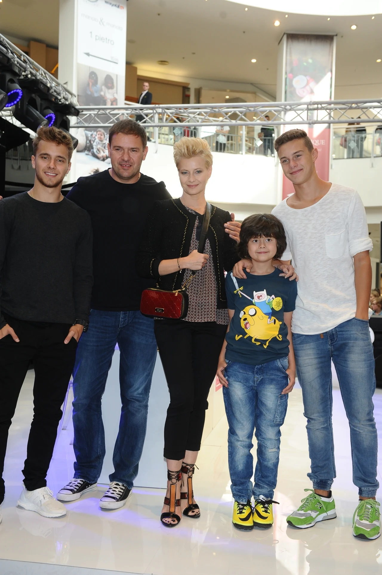 Małgorzata Kożuchowska i Tomasz Karolak grają razem w serialu "Rodzinka.pl" Małgorzata Kożuchowska i Tomasz Karolak grają razem w serialu "Rodzinka.pl"