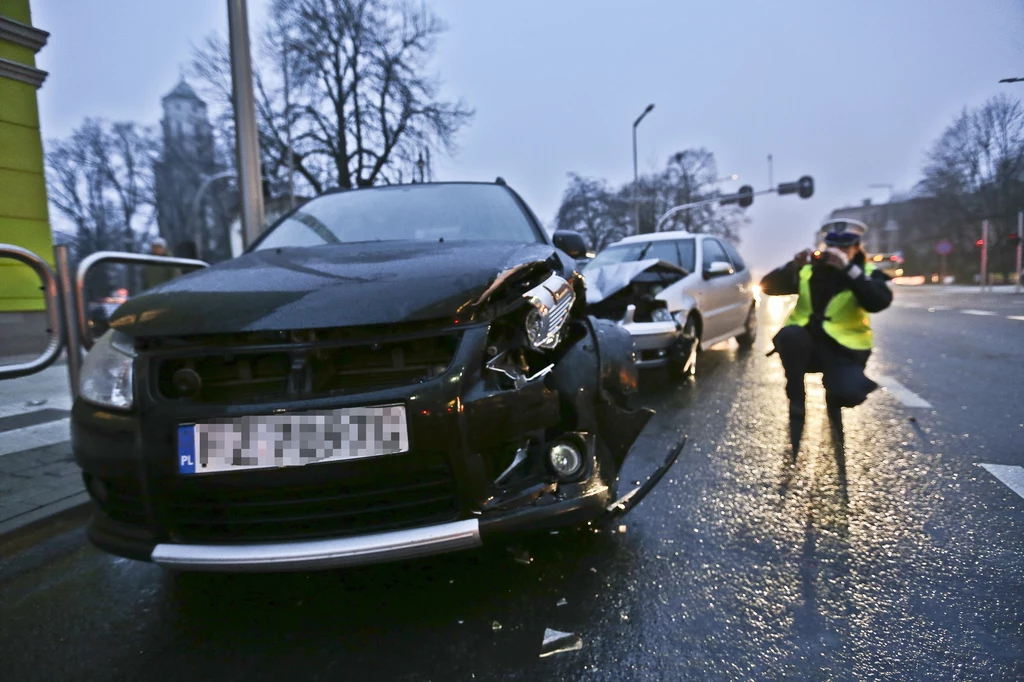 Wciąż są kłopoty z samochodami zastępczymi