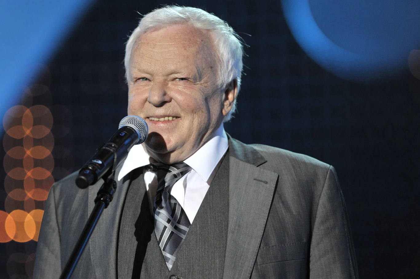 Marian Opania Marian Opania