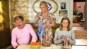 Barbara Mularczyk, Marzena Kipiel-Sztuka i Andrzej Grabowski na planie "Świata według Kiepskich"