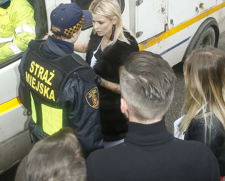 Mandaryna i straż miejska Mandaryna i straż miejska