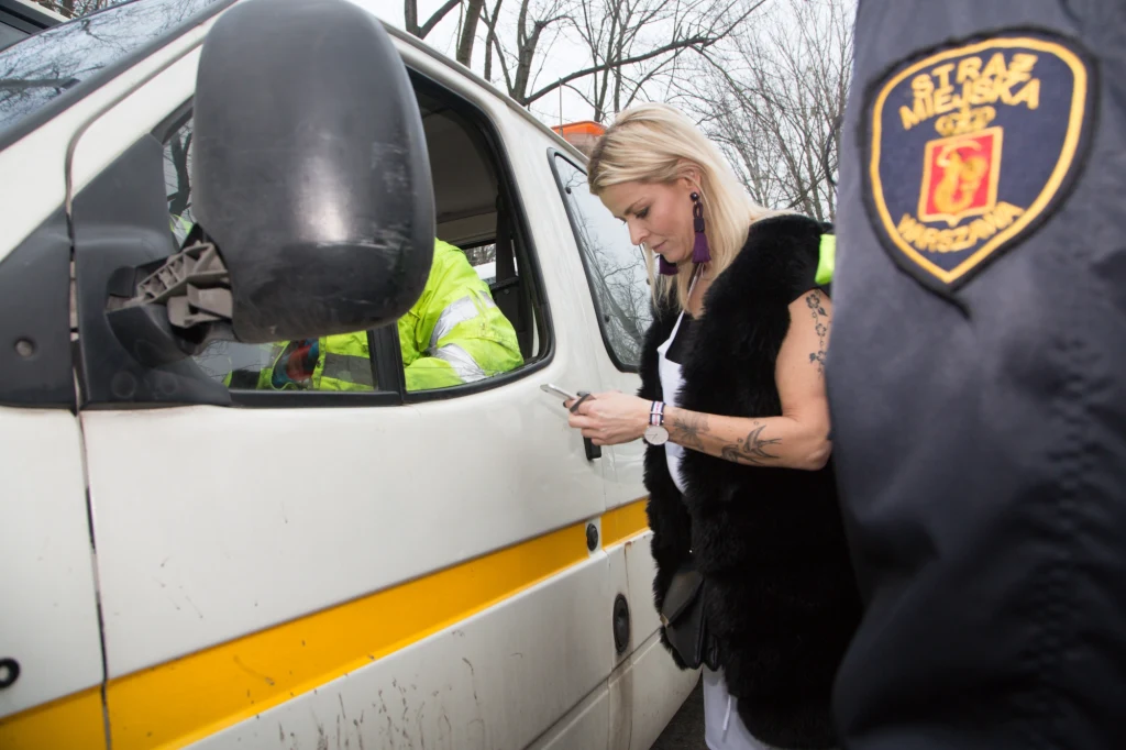 Mandaryna i straż miejska Mandaryna i straż miejska