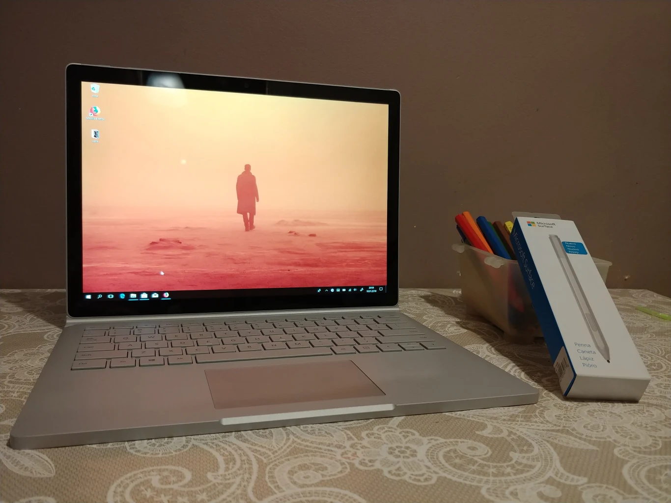 Microsoft Surface Book 2, sesja zdjęciowa z naszych testów. Fotografie zostały wykonane przy pomocy smartfonu LG V30 Microsoft Surface Book 2, sesja zdjęciowa z naszych testów. Fotografie zostały wykonane przy pomocy smartfonu LG V30