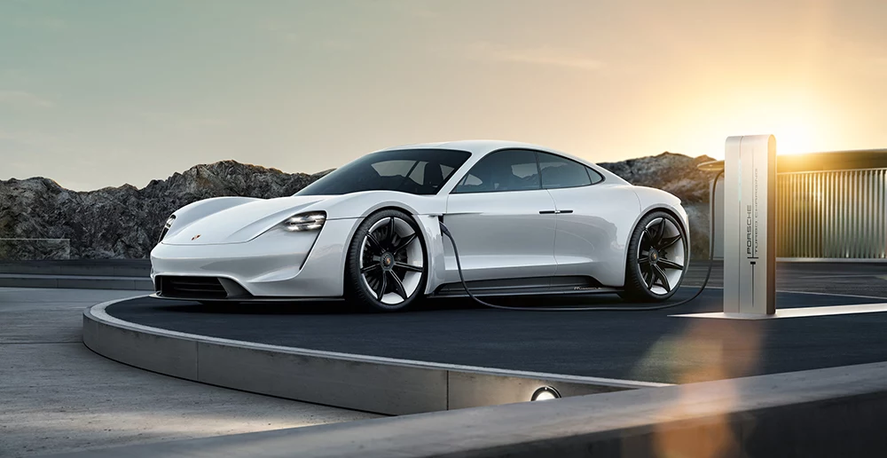 Porsche Mission E to flagowy elektryczny projekt