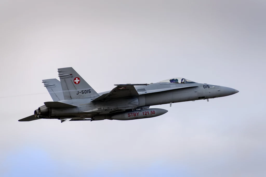 Myśliwiec F/A-18; Zdj. ilustracyjne Myśliwiec F/A-18; Zdj. ilustracyjne