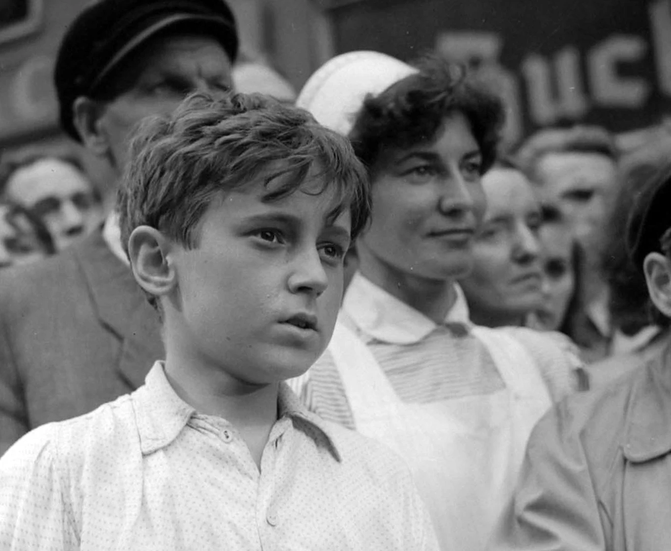 Piotr Fronczewski w filmie "Wolne miasto", 1958 r. Piotr Fronczewski w filmie "Wolne miasto", 1958 r.
