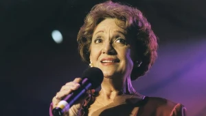 Irena Dziedzic podczas koncertu "Pamiętajcie o ogrodach" w Opolu (1998)
