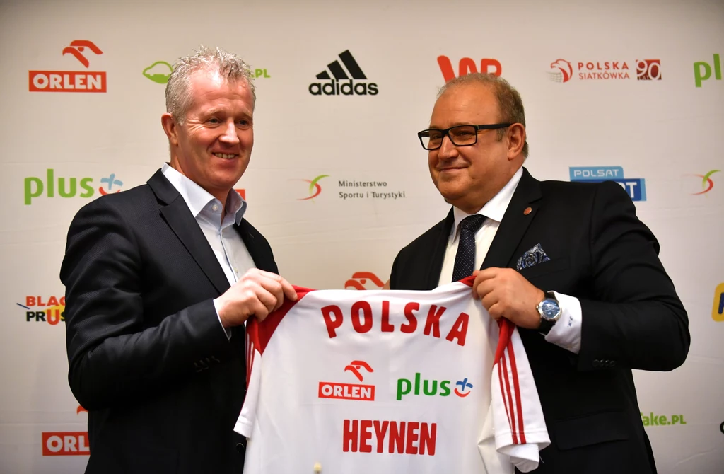 Kontrakt 49-letniego szkoleniowca ma obowiązywać do igrzysk olimpijskich w Tokio w 2020 roku. Kontrakt 49-letniego szkoleniowca ma obowiązywać do igrzysk olimpijskich w Tokio w 2020 roku.