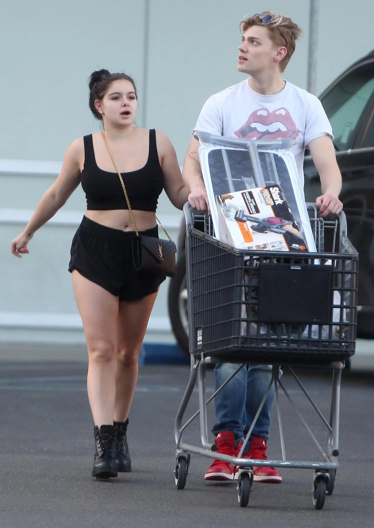 Ariel Winter i jej chłopak Levi Meaden (30 l.)
