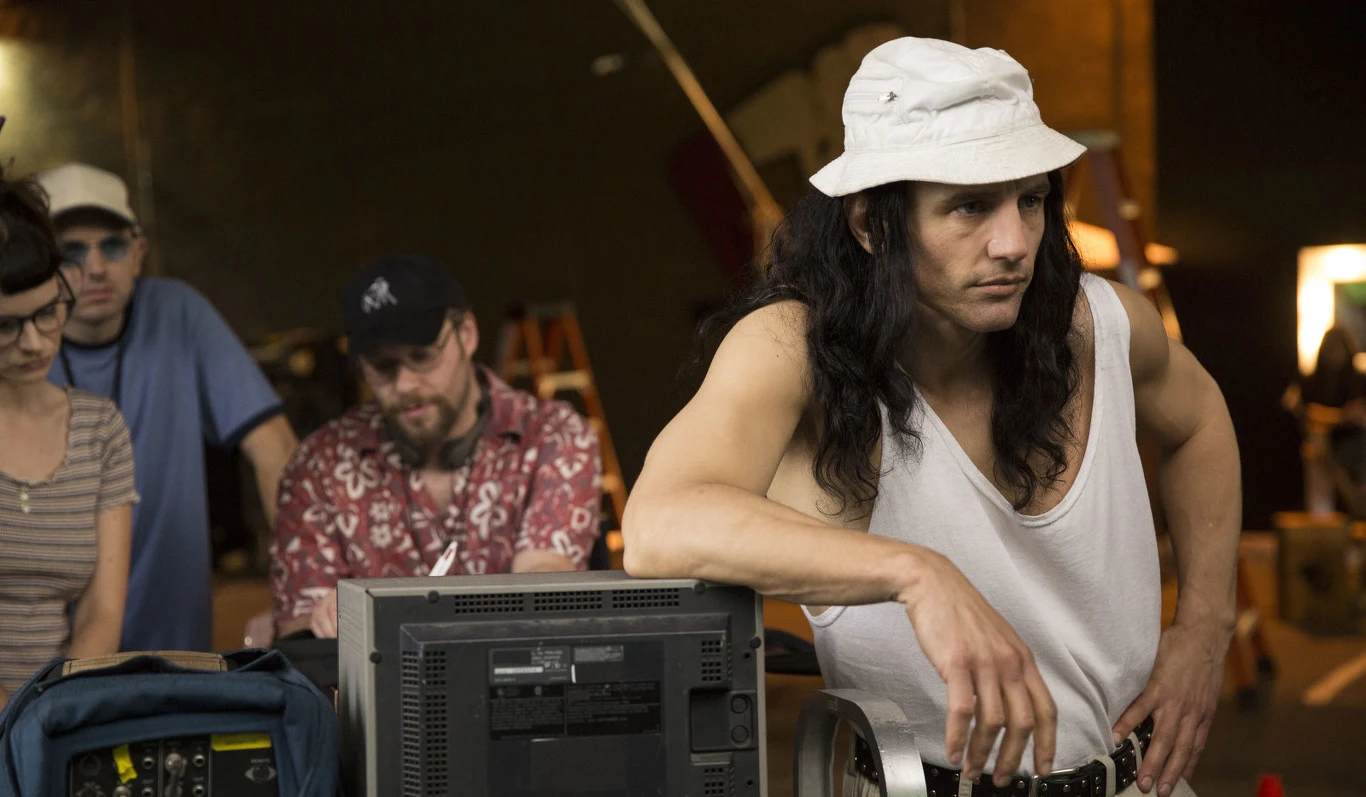 James Franco jako Tommy Wiseau w scenie z "The Disaster Artist"