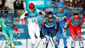 Sylwia Jaśkowiec (nr 56) podczas biegu łączonego IO w Pjongczangu.