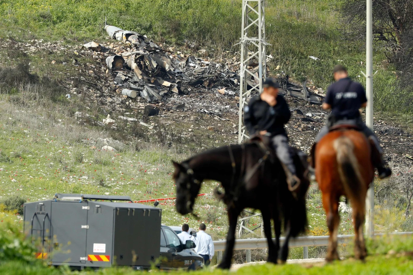 Wrak izraelskiego F-16I, który został trafiony nad Syrią