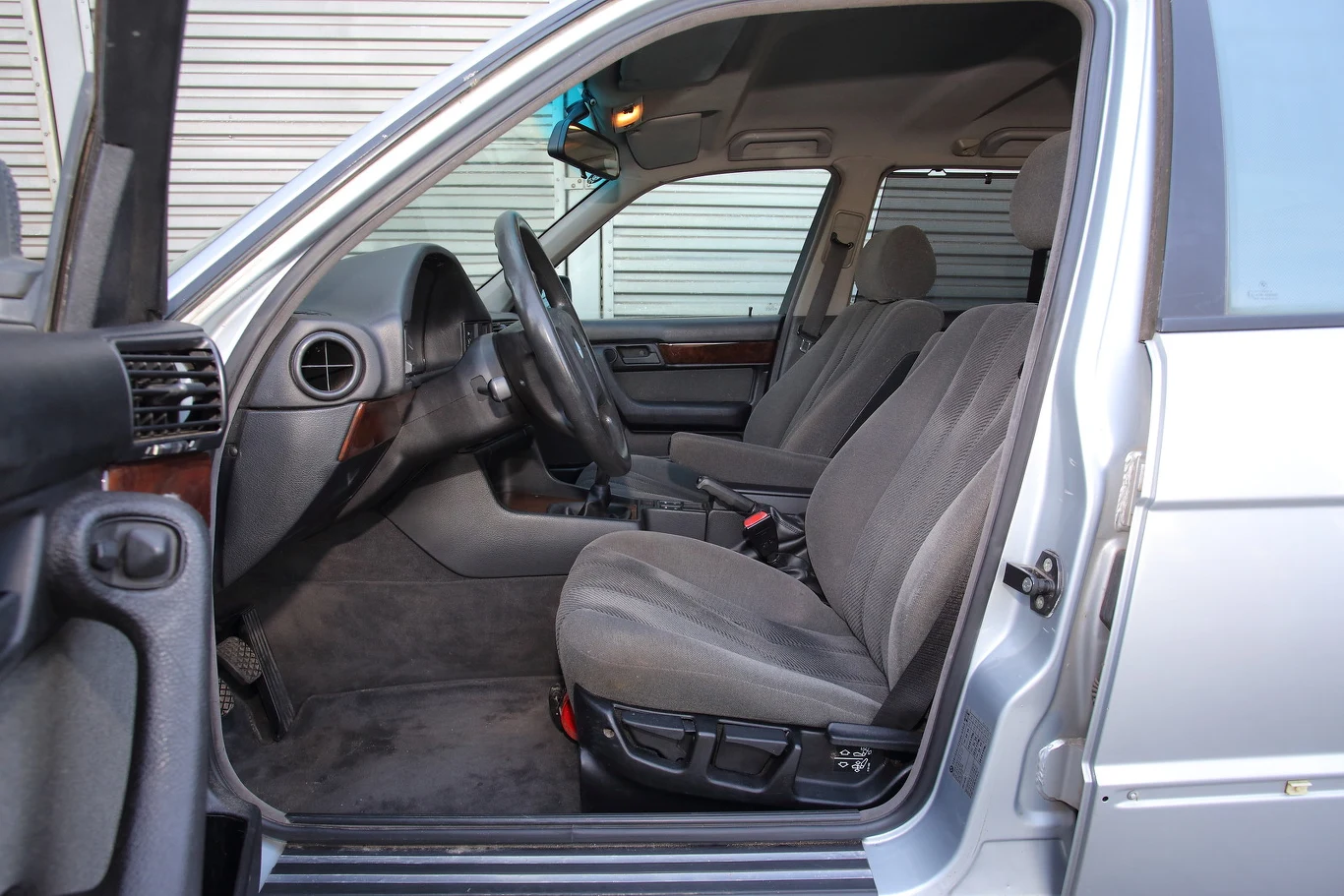 Podłokietniki nie były oczywistością na przełomie lat 80. i 90., tak jak i wiele płaszczyzn regulacji fotela.