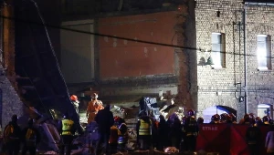 Starsza kobieta zginęła w zawalonej kamienicy; jej mąż trafił do szpitala