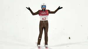 Dawid Kubacki tym gestem wyjaśnił wszystko: "Przy tym wietrze nie było szans!"