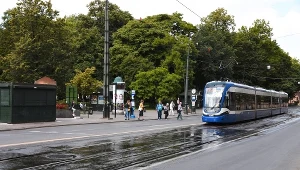 Ul. Basztowa w Krakowie. Osiągnięto tu maksymalną granicę przepustowości dla tramwajów.
