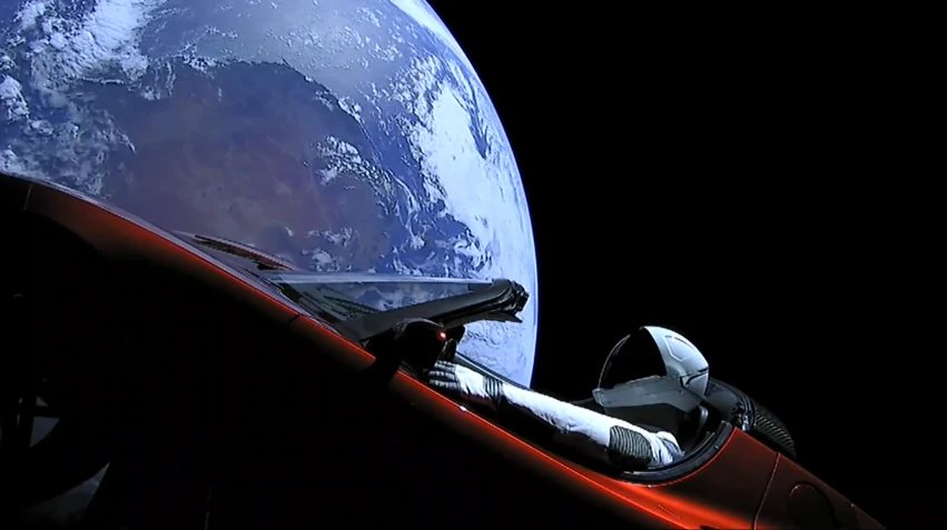 Tesla Roadster ze Starmanem na pokładzie Tesla Roadster ze Starmanem na pokładzie