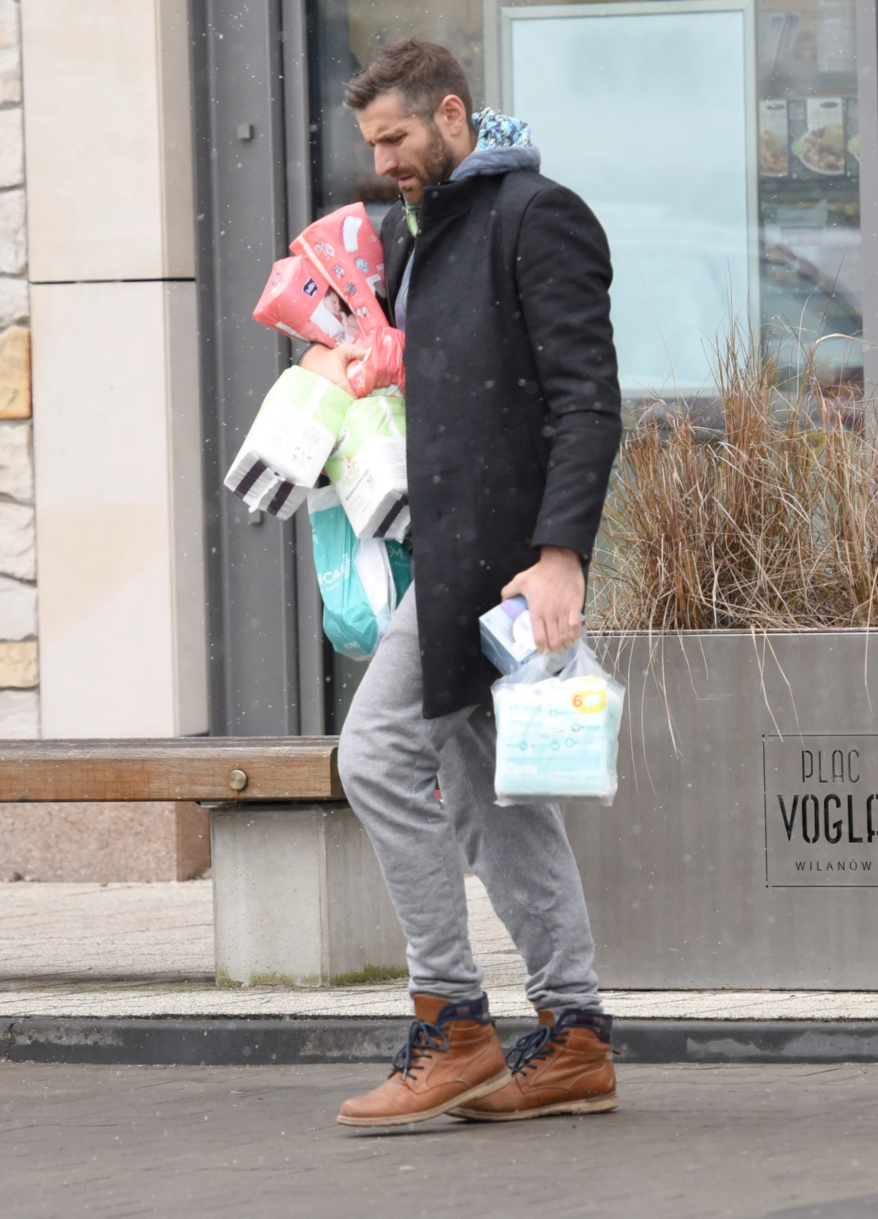 Maciej Dowbor kilka dni temu po raz drugi został ojcem. Dziennikarz może liczyć na wsparcie mamy Maciej Dowbor kilka dni temu po raz drugi został ojcem. Dziennikarz może liczyć na wsparcie mamy