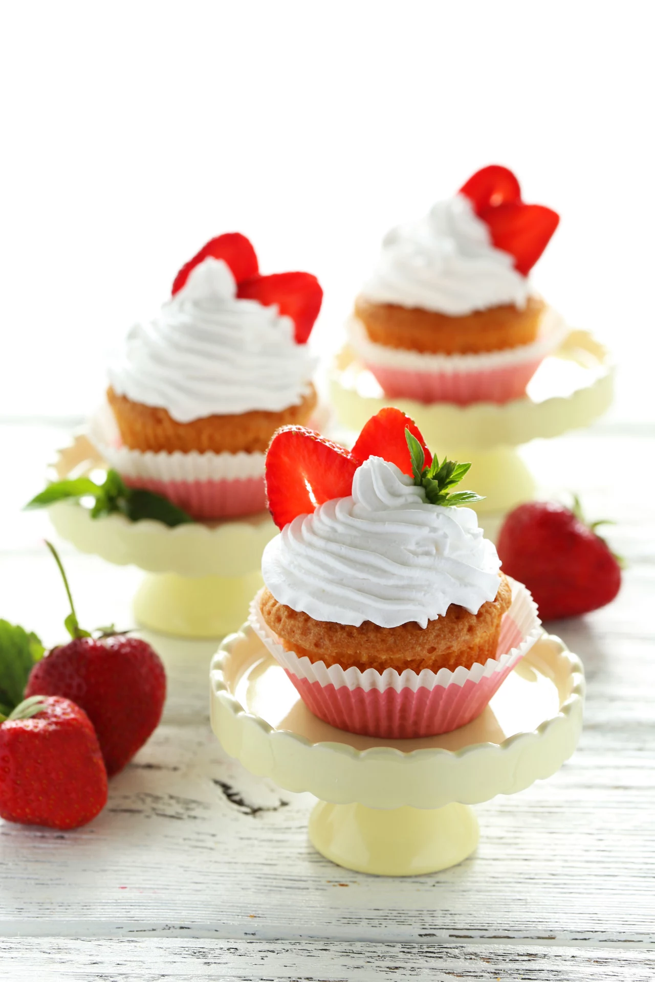 Muffinkę można również przybrać innymi owocami Muffinkę można również przybrać innymi owocami
